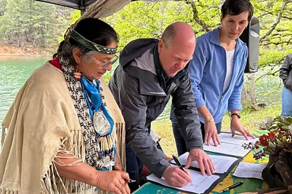 Chief Sisk NOAA Signing Agreement